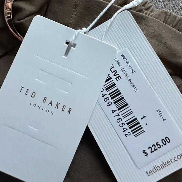 Ted Baker London Olive Green D Ring Detailed Shorts Size 4 NWT - Picture 3 of 7